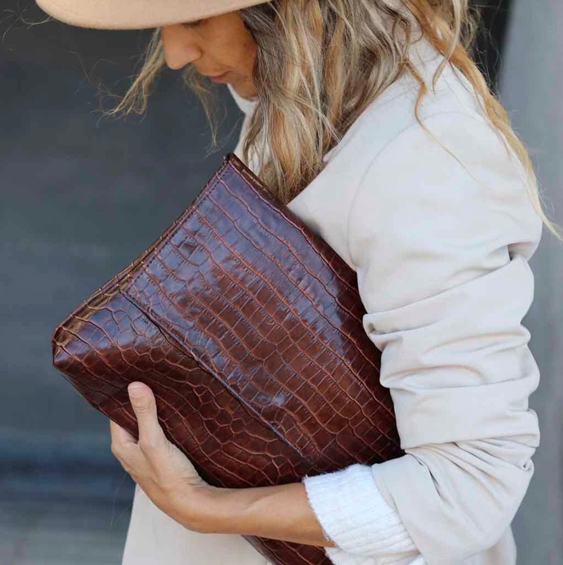 Àngela Clutch von The Code - GRAYSS FASHION & HOME