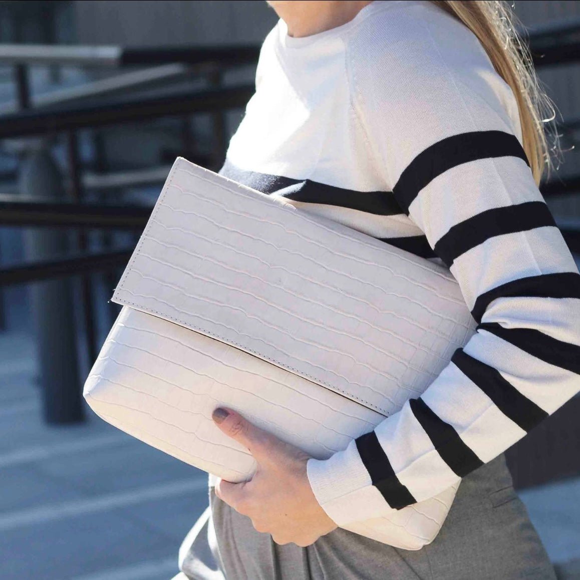 Àngela Clutch von The Code - GRAYSS FASHION & HOME