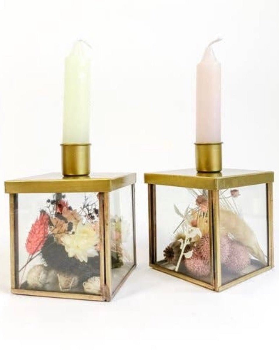 Kleine Vitrine mit Kunstblumen - GRAYSS FASHION & HOME