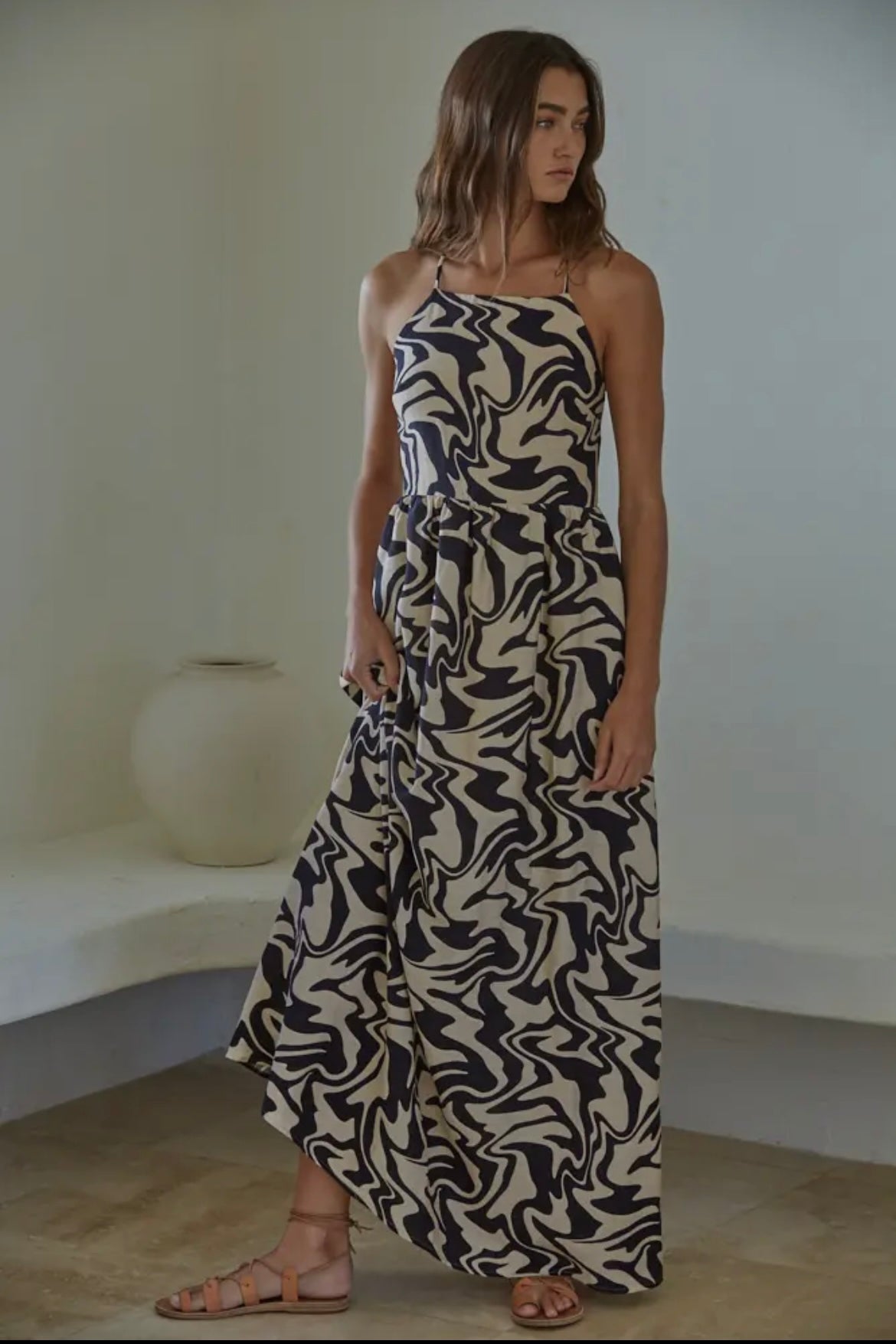 Maxi Kleid mit offenem Rücken - GRAYSS FASHION & HOME